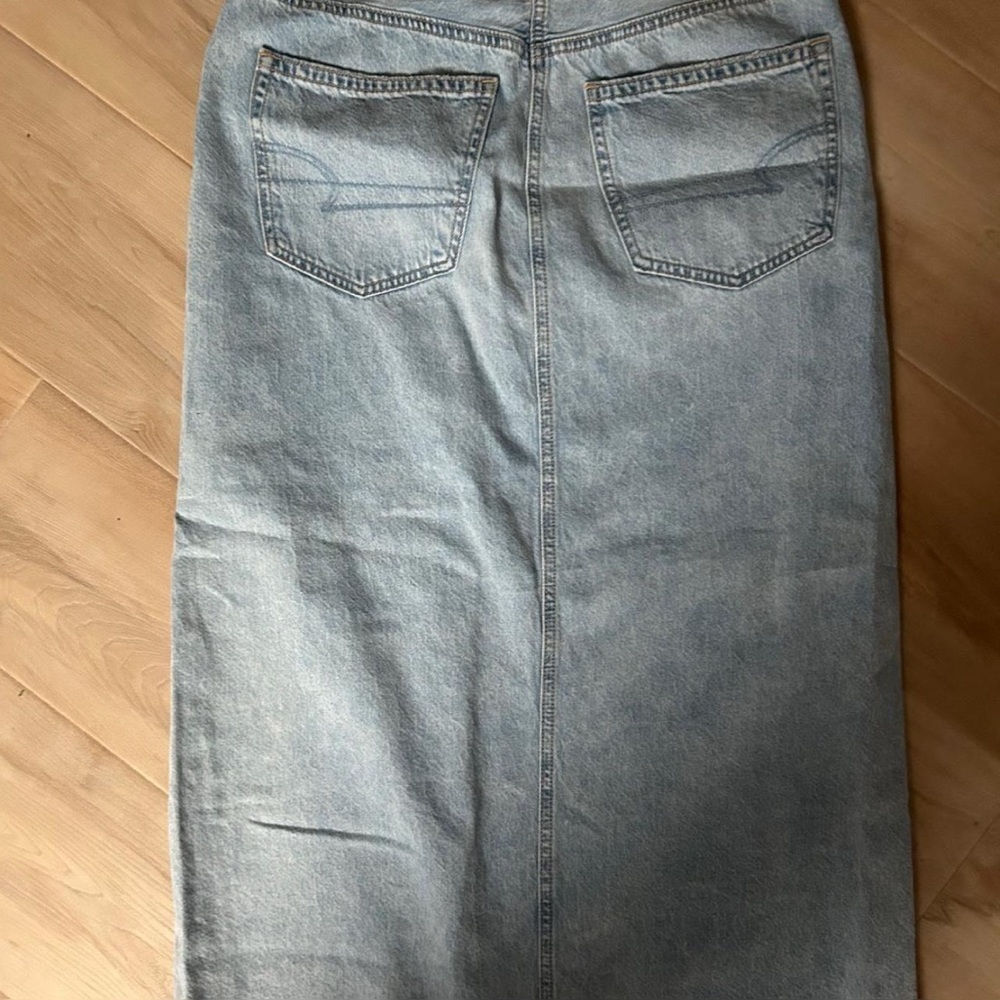 American eagle skirt with front slit - Picture 2 of 2